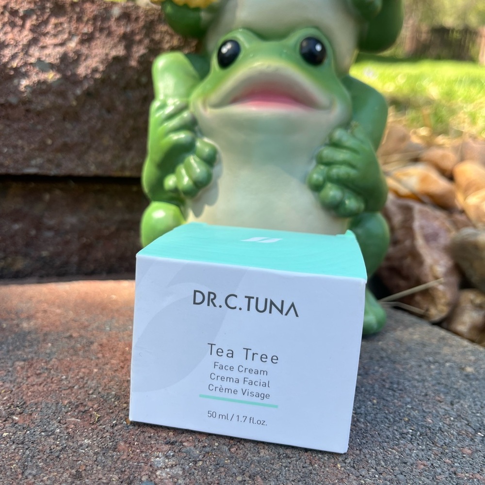 Tea Tree Face Cream - White and Green